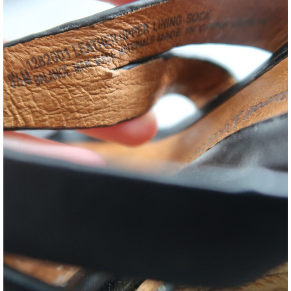 Sofft Shoes Womens 8.5 Sandals Wedge Espadrille Leather Strappy Platform Black - Picture 13 of 14